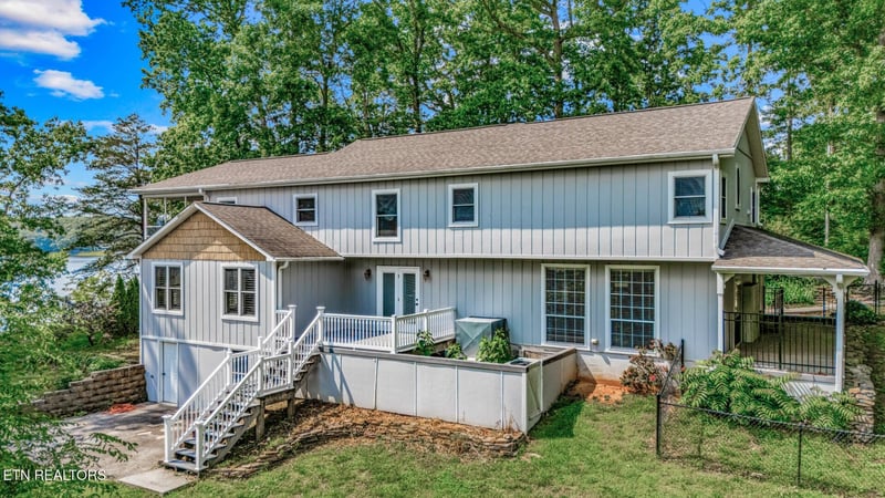 1121 Settlers Ln, Friendsville, TN 37737