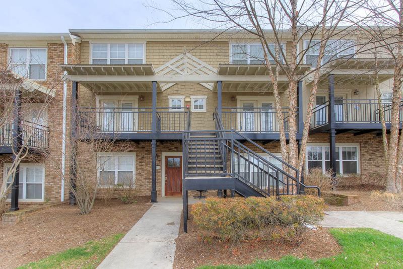 1121 Tree Top Way Apt 1423, Knoxville, TN 37920