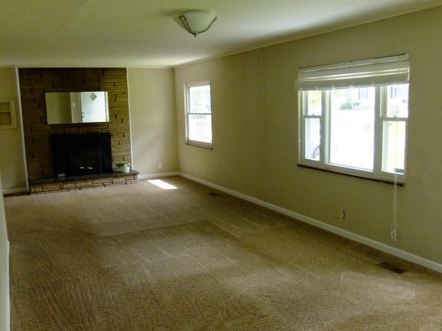 1121 Withlow Dr, Knoxville, TN 37912