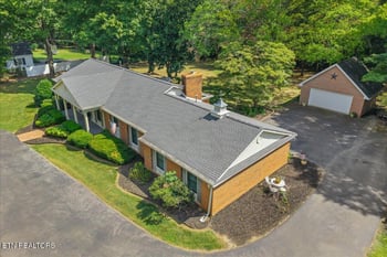 1121 Woodward Ave, Athens, TN 37303