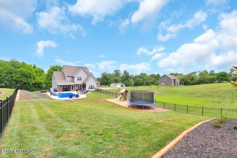 11210 Sam Lee Rd, Knoxville, TN 37932