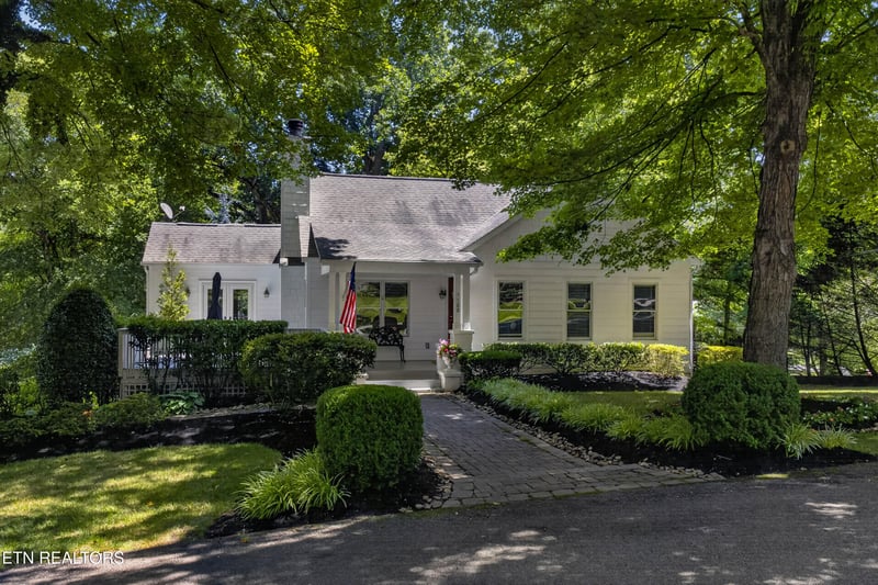 1122 Craig Rd, Knoxville, TN 37919