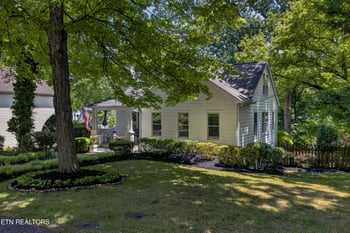 1122 Craig Rd, Knoxville, TN 37919