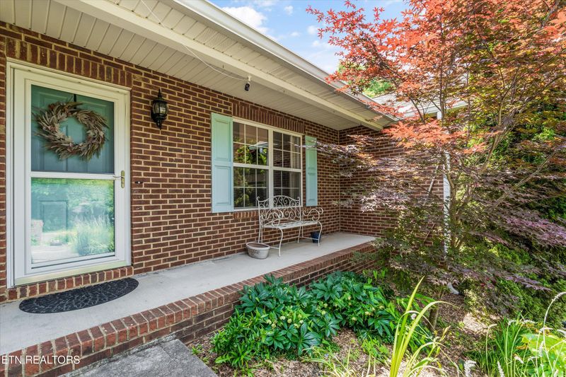 1122 Fox Ridge Dr, Powell, TN 37849