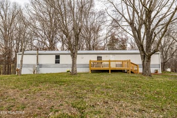 1122 Wooddale Church Rd, Strawberry Plains, TN 37871