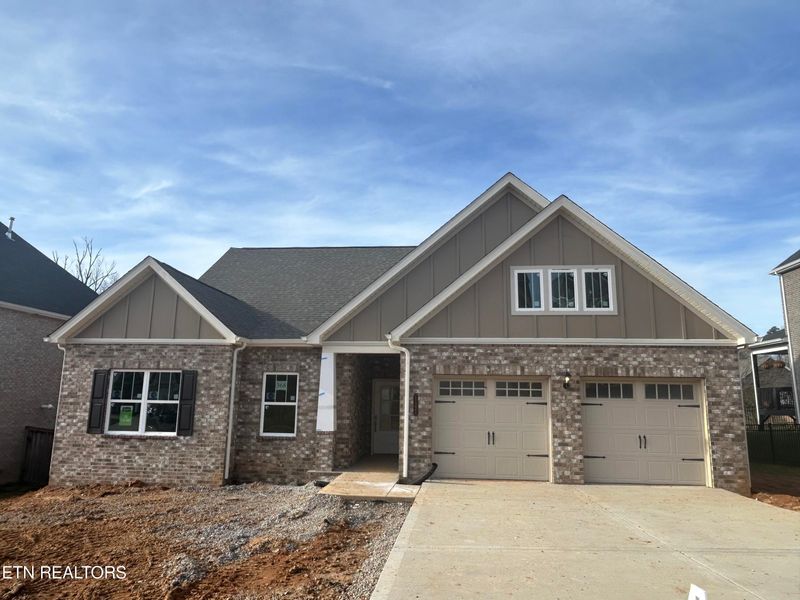 11221 Narrow Leaf Dr, Knoxville, TN 37932