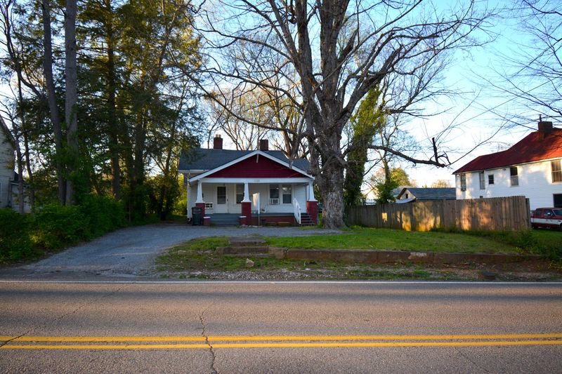 1123 Chickamauga Ave, Knoxville, TN 37917