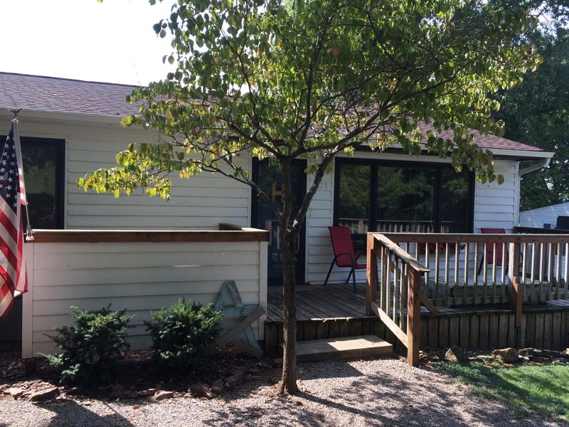 1123 E Red Bud Rd, Knoxville, TN 37920