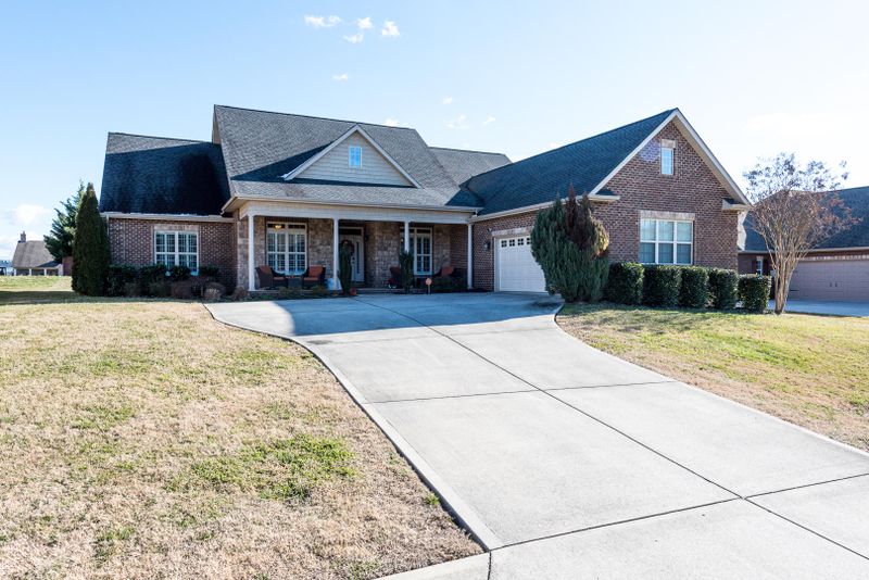 1123 Linford Cir, Alcoa, TN 37701