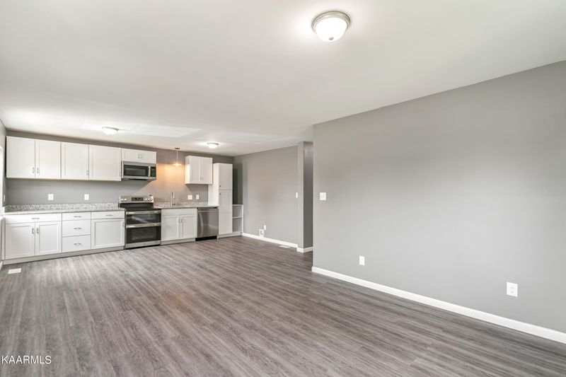 1123 Texas Ave, Knoxville, TN 37921