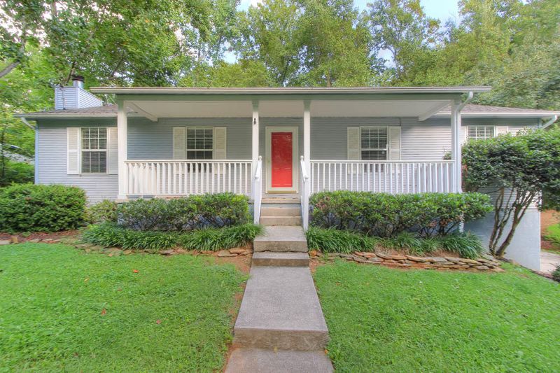 1124 Burning Tree Ln, Knoxville, TN 37923
