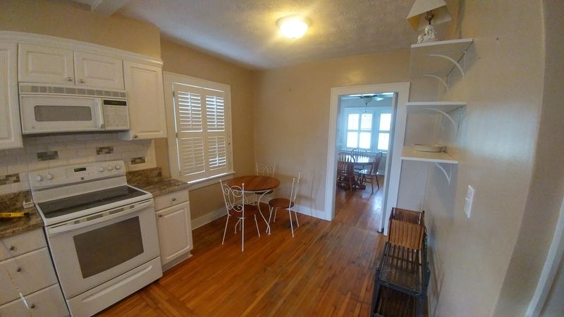 1124 NE Fairfax Ave, Knoxville, TN 37917