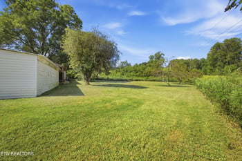 1124 Post Oak Valley Rd, Rockwood, TN 37854