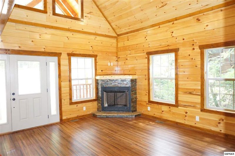 1124 Ridgefield Dr, Sevierville, TN 37876