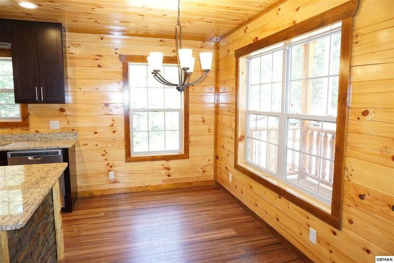 1124 Ridgefield Dr, Sevierville, TN 37876