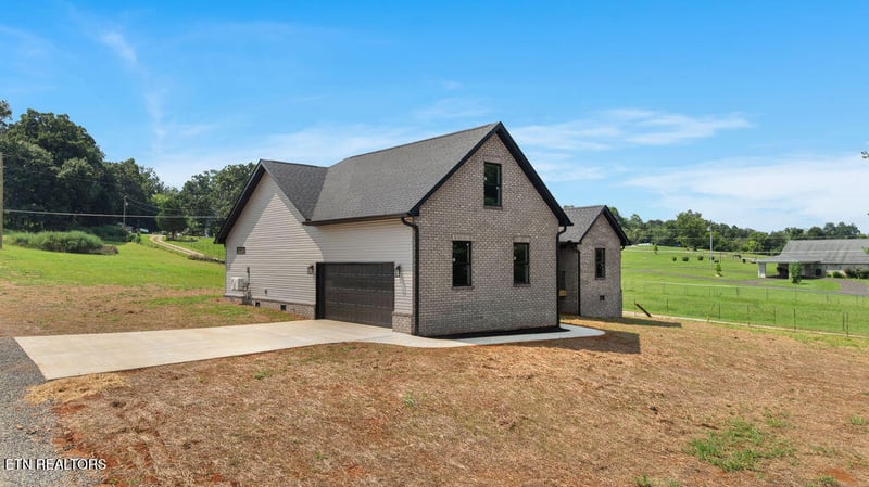 1124 Ruby Way, Greenback, TN 37742