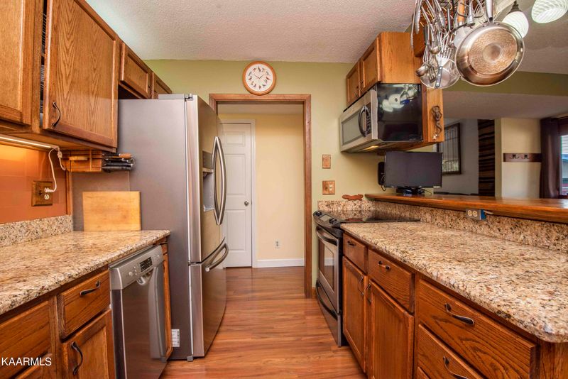 1124 Terra Rosa Dr, Knoxville, TN 37932