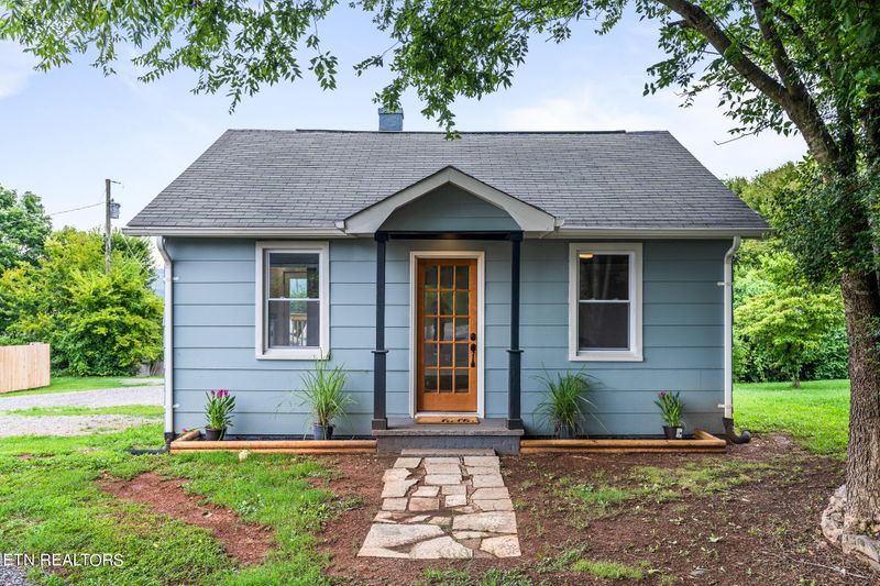 1125 Monroe St #A/B, Sweetwater, TN 37874