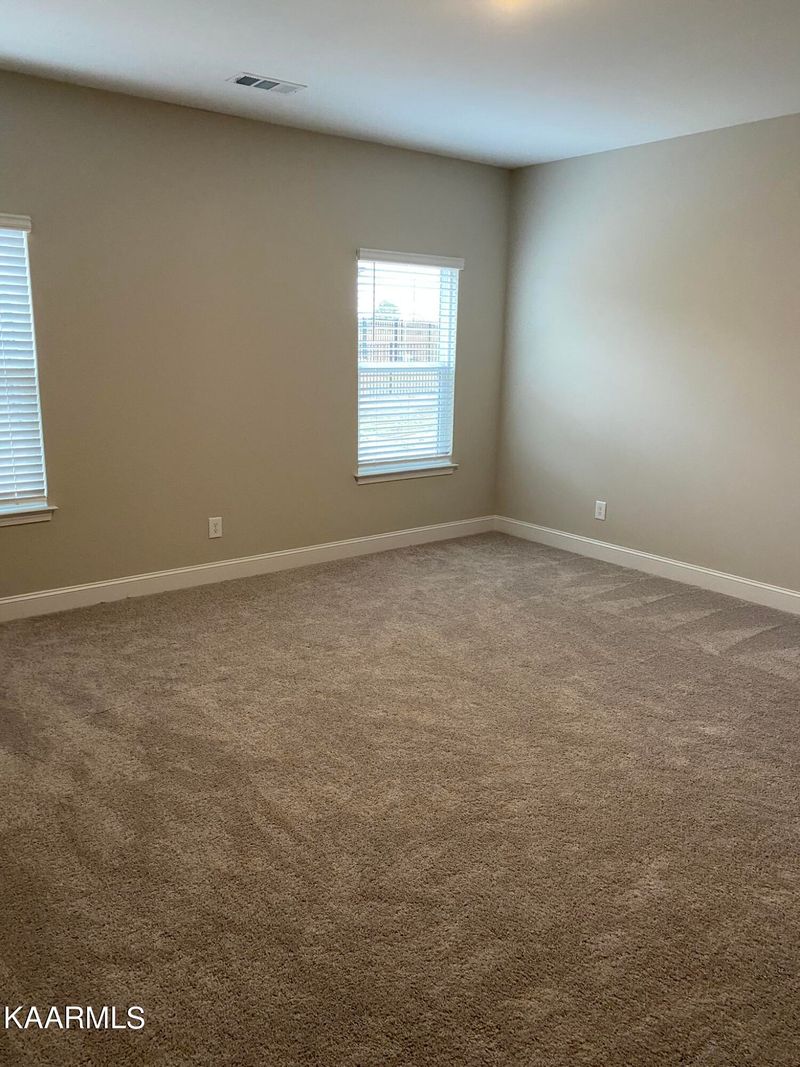 1126 Beech Tree Cv, Maryville, TN 37801