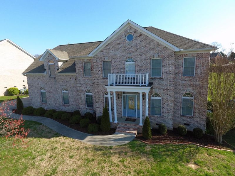 1126 Gray Eagle Ln, Knoxville, TN 37932