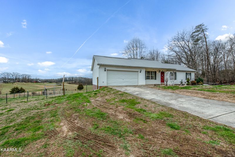 1126 Williamson Chapel Rd, Maryville, TN 37801