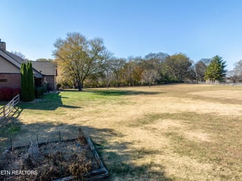 1127 N Heritage Dr, Maryville, TN 37803