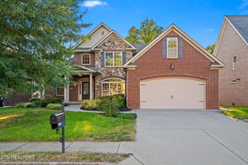 1127 Whisper Trace Ln, Knoxville, TN 37919