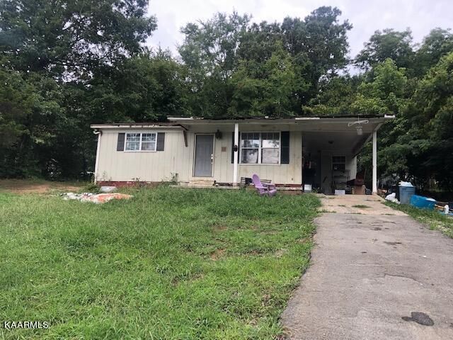 1128 8th Street St, Etowah, TN 37331