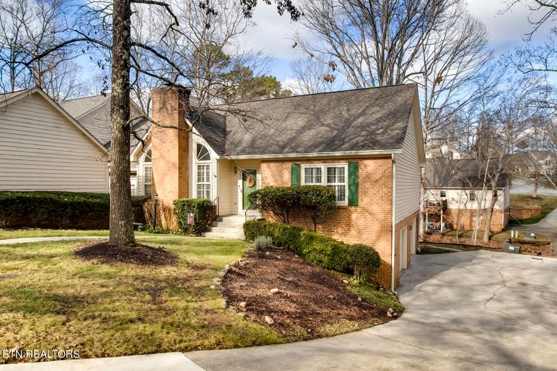 1128 Harrogate Dr, Knoxville, TN 37923