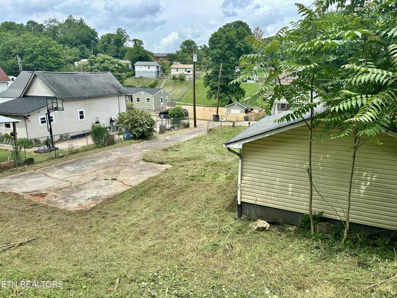 1128 Valley Ave, Knoxville, TN 37920
