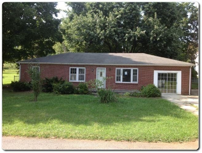 1128 W 4th North St, Morristown, TN 37814