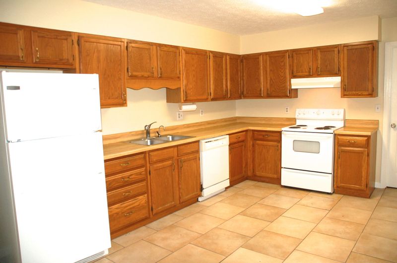 1129 Durham Rd, Knoxville, TN 37931