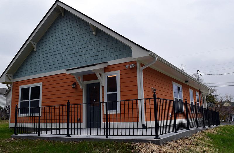 1129 Texas Ave, Knoxville, TN 37921