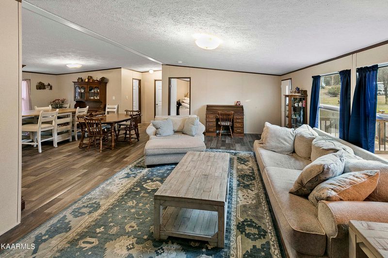 113 2nd St, Corryton, TN 37721