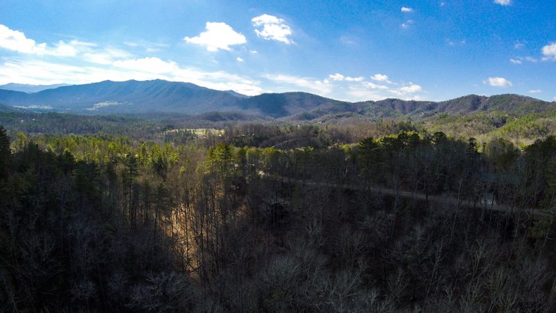 113 Allison Way, Townsend, TN 37882