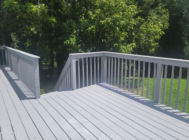 113 Andover Cir, Oak Ridge, TN 37830