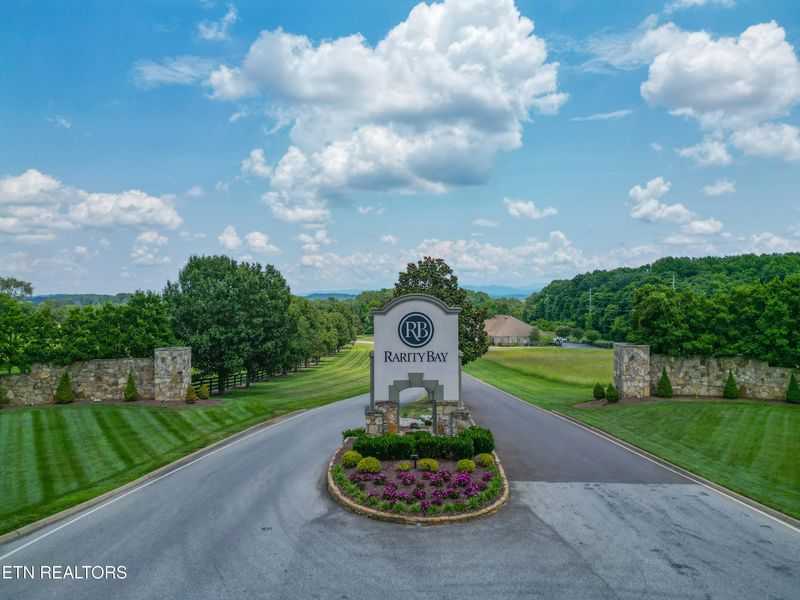 113 Breakers Dr, Vonore, TN 37885