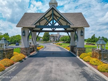 113 Breakers Dr, Vonore, TN 37885