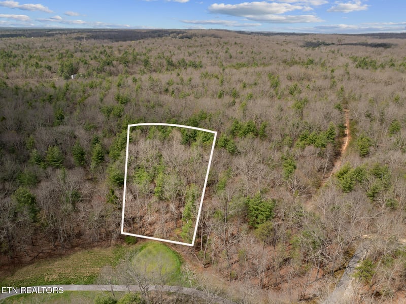 113 Broadstone Dr, Crossville, TN 38558