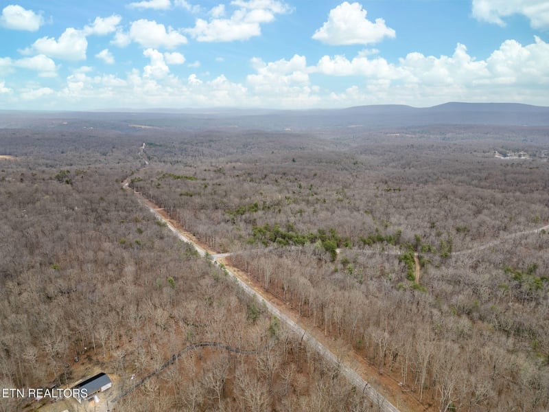 113 Cliffside Dr, Crossville, TN 38558