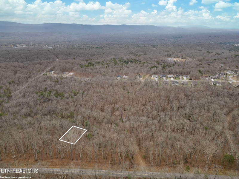 113 Cliffside Dr, Crossville, TN 38558