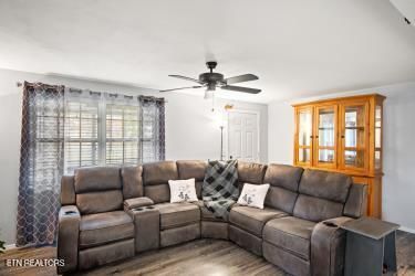 113 County Rd 650, Etowah, TN 37331