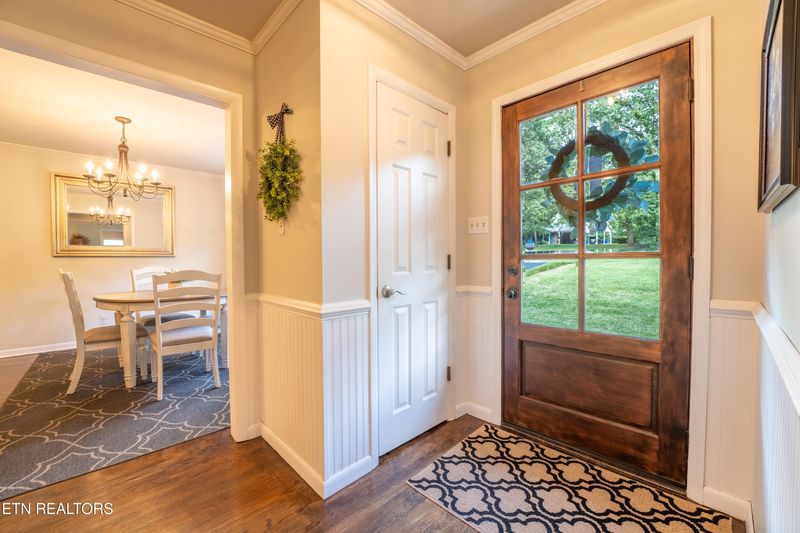 113 Cumberland View Dr, Oak Ridge, TN 37830