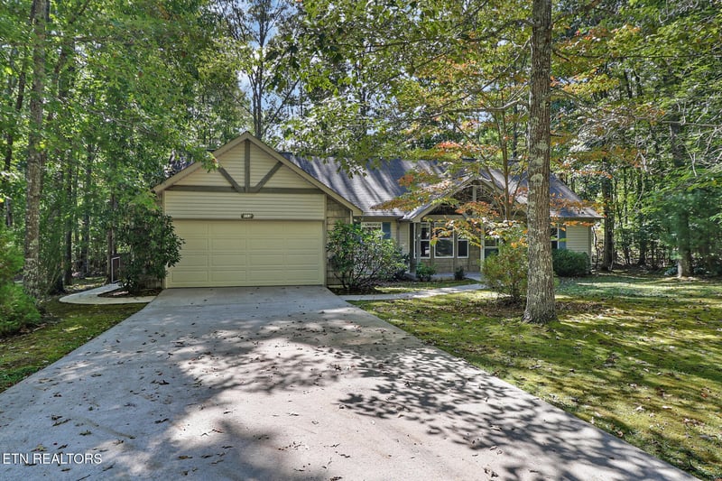 113 Devon Rd, Crossville, TN 38558