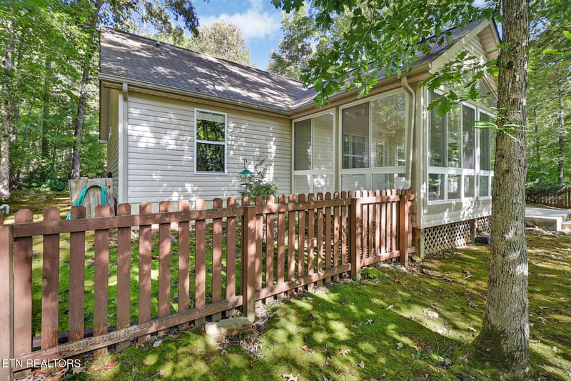 113 Devon Rd, Crossville, TN 38558