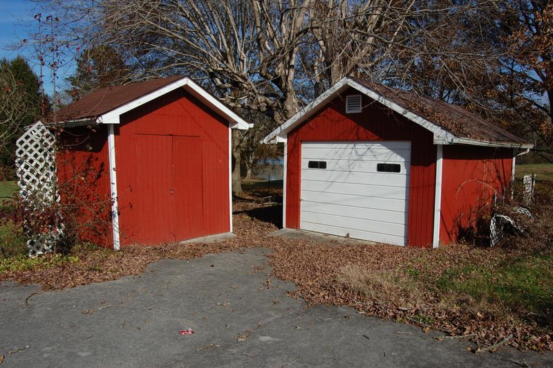 113 Dowlen Dr, Harriman, TN 37748