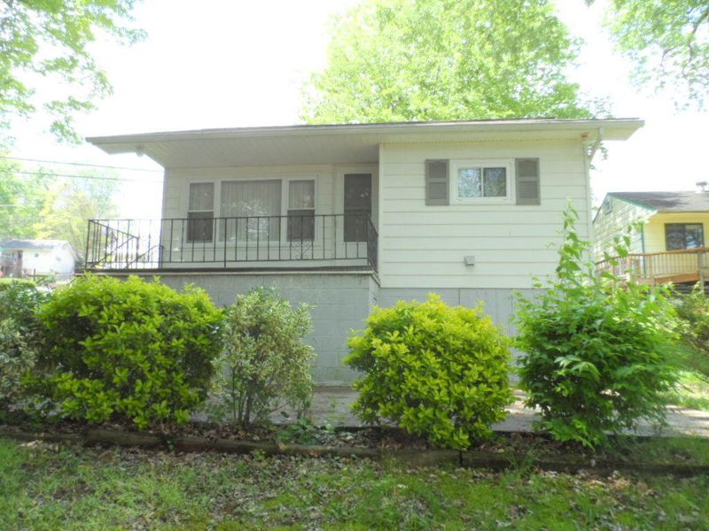 113 E Wadsworth Cir, Oak Ridge, TN 37830