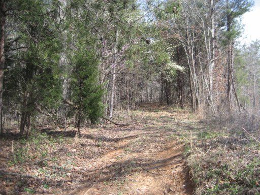 113 Freeman Rd, Madisonville, TN 37354