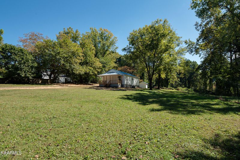 113 Haggard St, Harriman, TN 37748