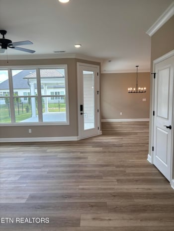 113 Honeysuckle Dr, Lenoir City, TN 37771